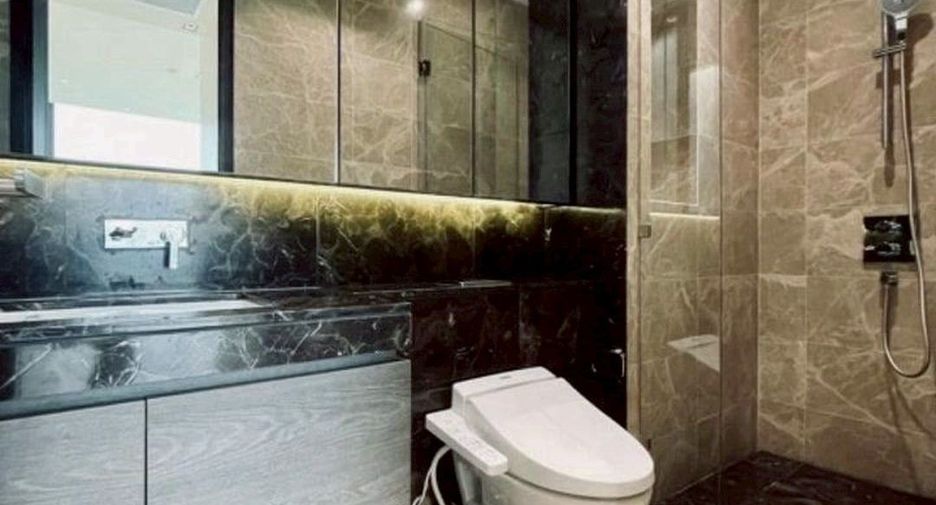 For sale 2 bedrooms condo in Pathum Wan, Bangkok
