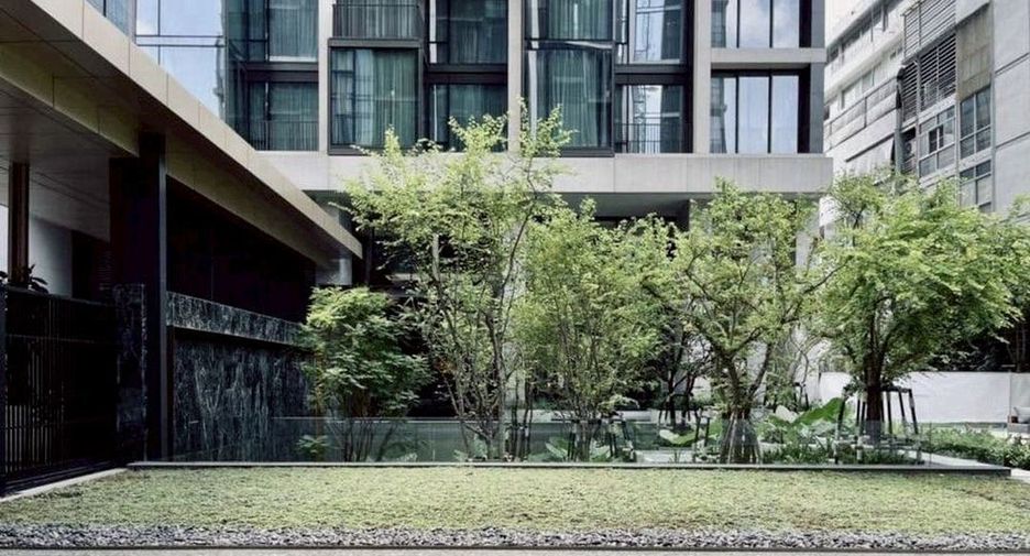 For sale 2 bedrooms condo in Pathum Wan, Bangkok