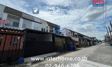 出售 2 卧室 联排别墅 在 Khlong Sam Wa, 曼谷
