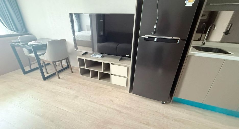 Condo en alquiler de 1 habitaciones en Khlong San, Bangkok