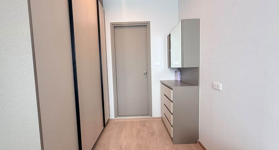 Condo en alquiler de 1 habitaciones en Khlong San, Bangkok