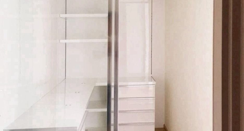 For sale 2 bedrooms condo in Watthana, Bangkok