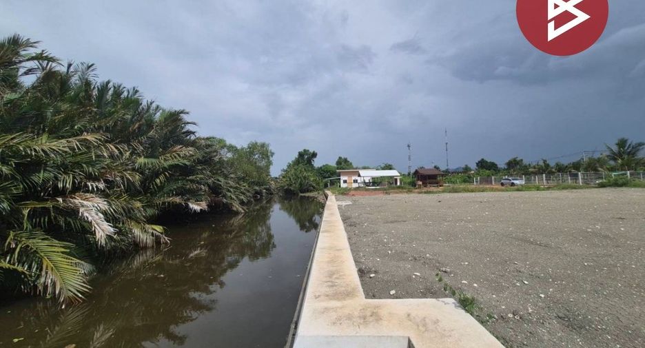 Продажа Участок в Mueang Samut Songkhram, Самутсонгкхрам