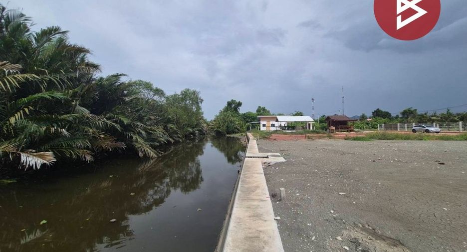 Продажа Участок в Mueang Samut Songkhram, Самутсонгкхрам
