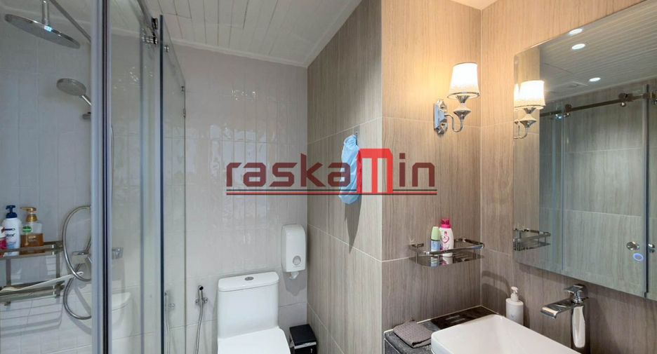 For rent 3 bedrooms condo in Bang Lamung, Chonburi