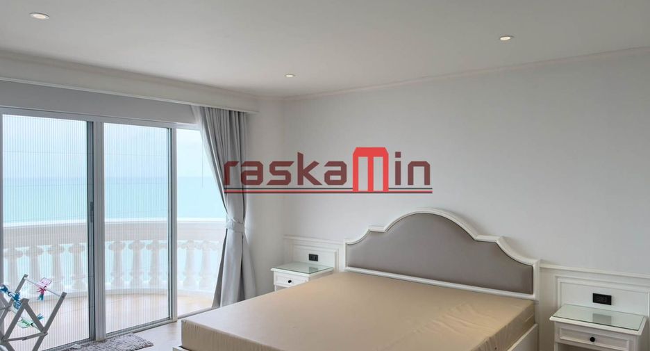 For rent 3 bedrooms condo in Bang Lamung, Chonburi