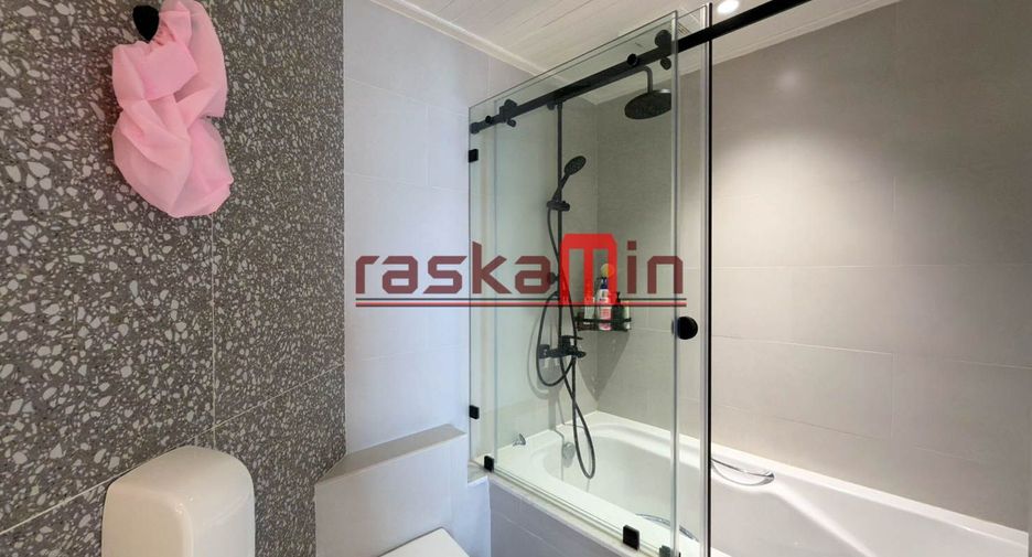 For rent 3 bedrooms condo in Bang Lamung, Chonburi