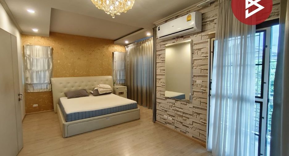 For sale 4 bedrooms house in Bang Phli, Samut Prakan