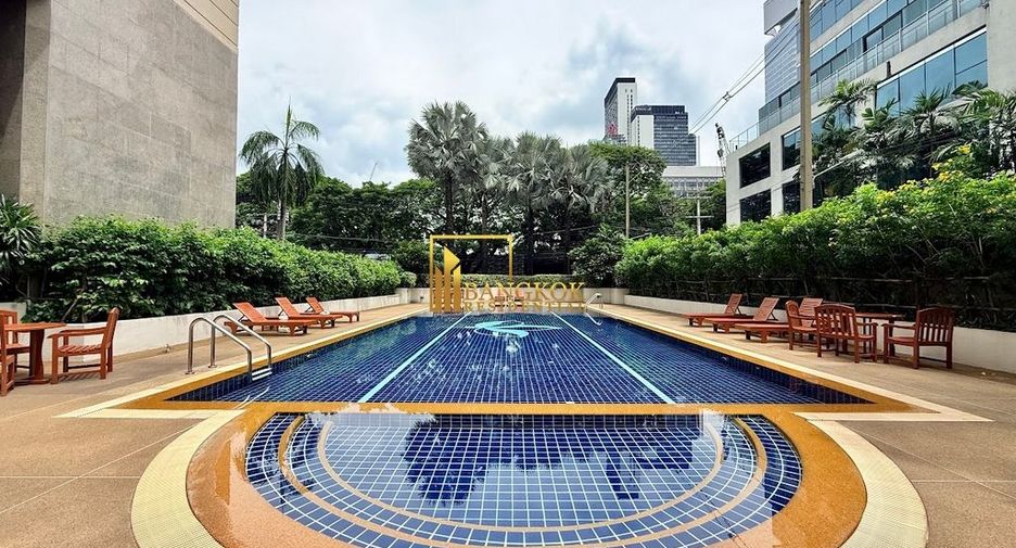 For rent 3 bedrooms condo in Pathum Wan, Bangkok