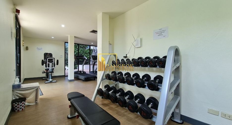 For rent 3 bedrooms condo in Pathum Wan, Bangkok