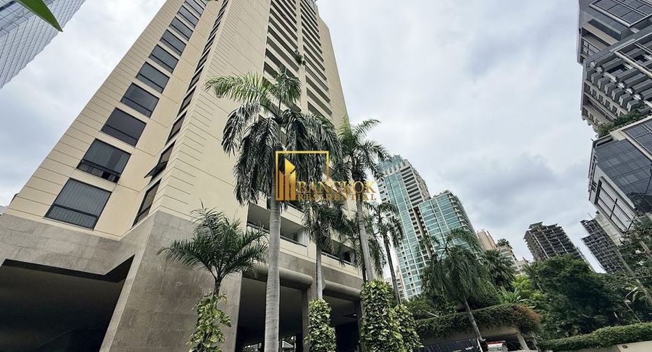 For rent 3 bedrooms condo in Pathum Wan, Bangkok