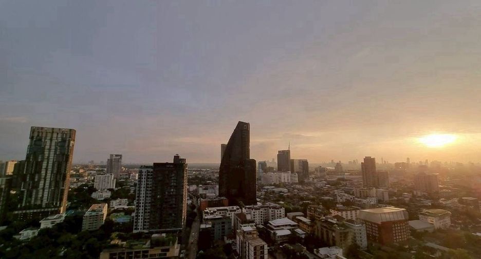 Condo en venta de 1 habitaciones en Khlong Toei, Bangkok