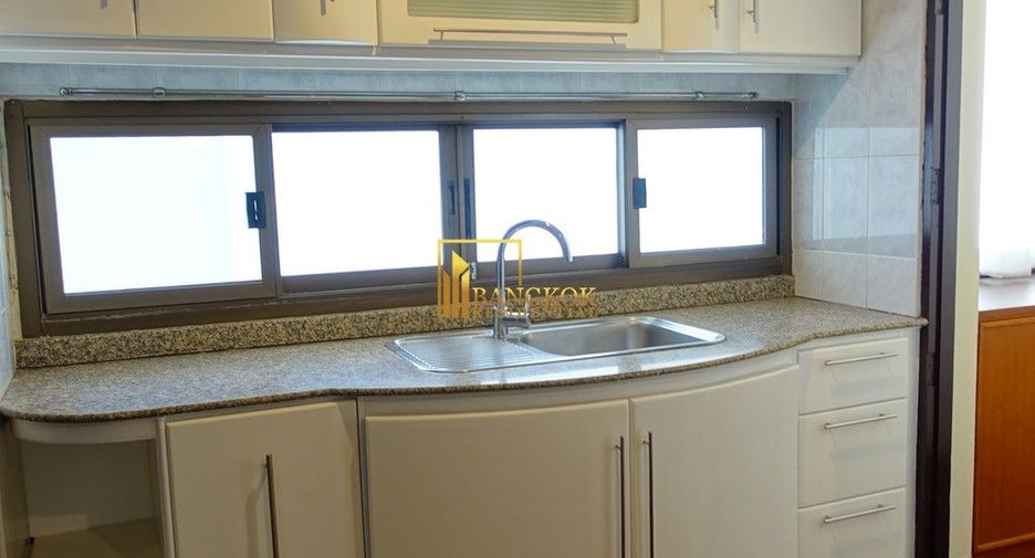 For rent studio house in Watthana, Bangkok