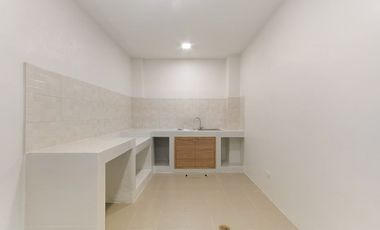 À vendre 3 chambres maison de ville à Mueang Nonthaburi, Nonthaburi
