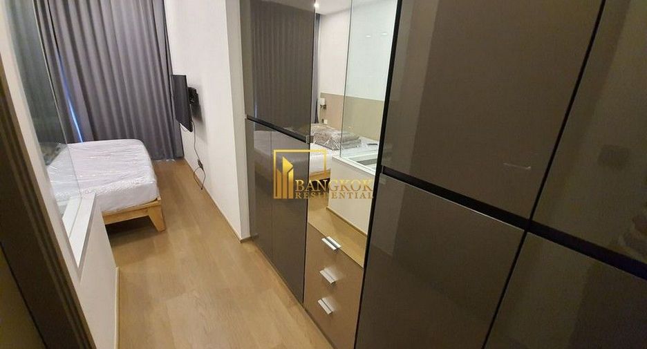 For rent 2 bedrooms condo in Bang Rak, Bangkok