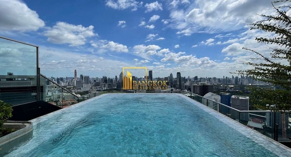 For rent 2 bedrooms condo in Bang Rak, Bangkok