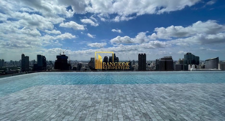 For rent 2 bedrooms condo in Bang Rak, Bangkok