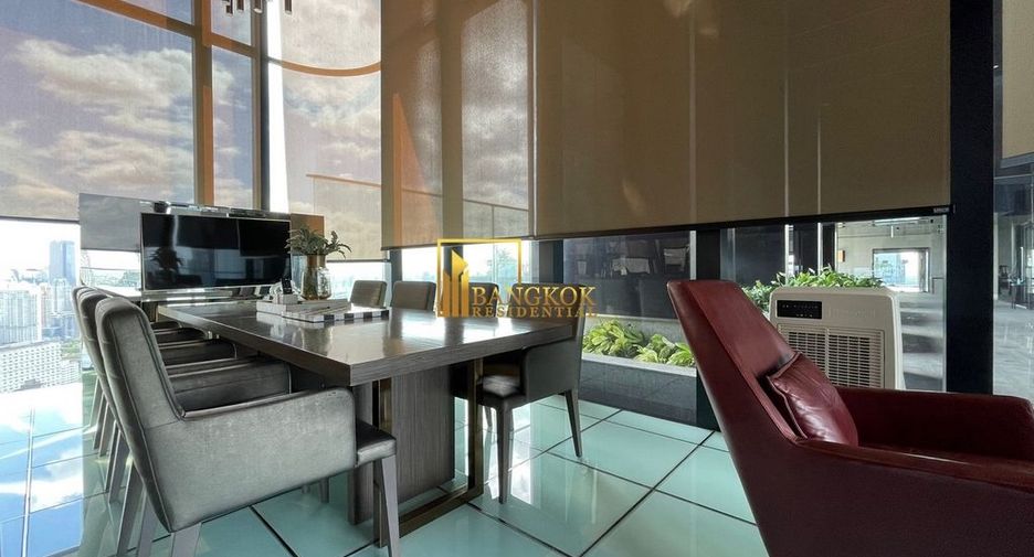 For rent 2 bedrooms condo in Bang Rak, Bangkok