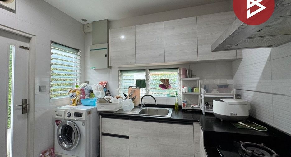 À vendre 4 chambres maison à Bang Bua Thong, Nonthaburi
