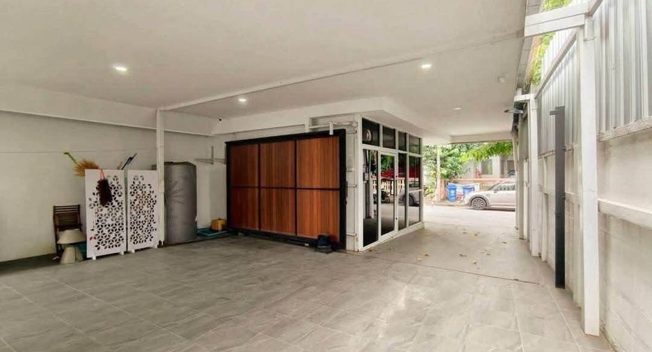 For rent and for sale 3 bedrooms house in Mueang Chiang Mai, Chiang Mai
