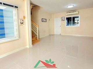 For sale 3 bedrooms townhouse in Don Mueang, Bangkok