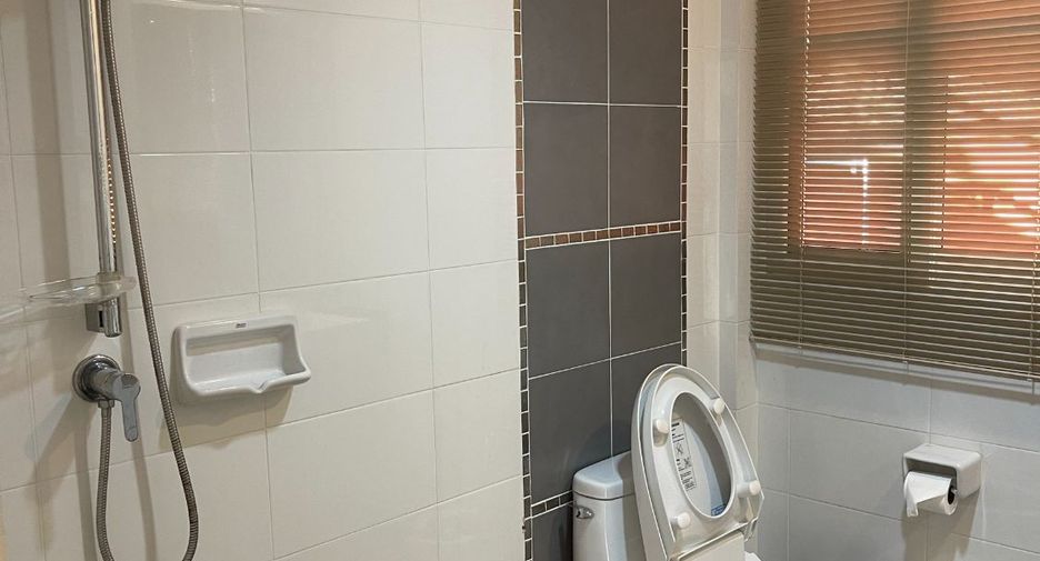 For sale 3 bedrooms house in Si Racha, Chonburi