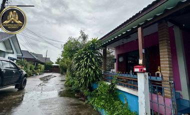 Casa adosada en venta de 2 habitaciones en Si Racha, Chonburi