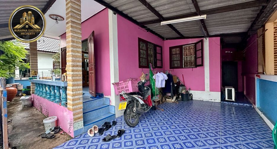 Casa adosada en venta de 2 habitaciones en Si Racha, Chonburi