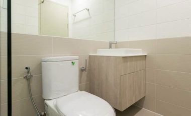 Wohnung zur Miete und zum Kauf mit 1 Zimmer in Ratchathewi, Bangkok