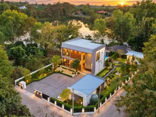 For sale 4 bedrooms villa in San Sai, Chiang Mai