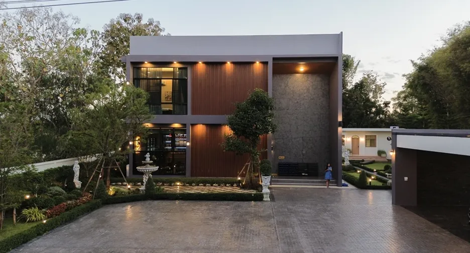 For sale 4 bedrooms villa in San Sai, Chiang Mai