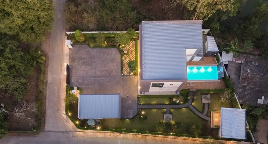For sale 4 bedrooms villa in San Sai, Chiang Mai