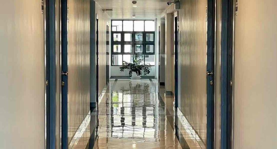 For sale 120 bedrooms apartment in Bang Sao Thong, Samut Prakan