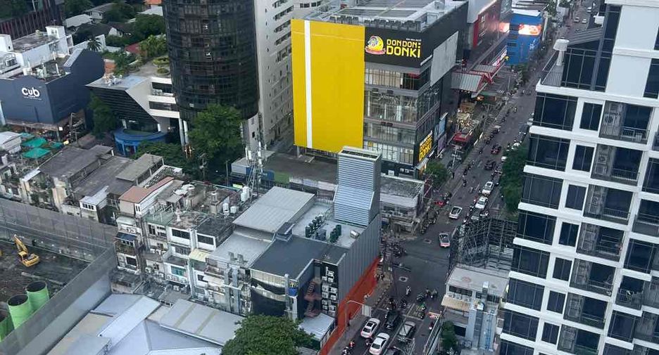 For sale and for rent 8 bedrooms retail Space in Watthana, Bangkok