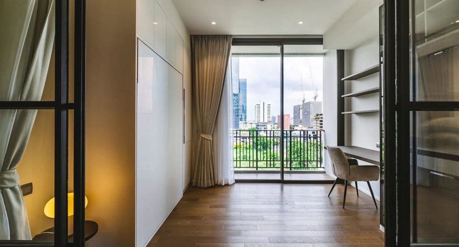À louer 2 chambres condo à Pathum Wan, Bangkok