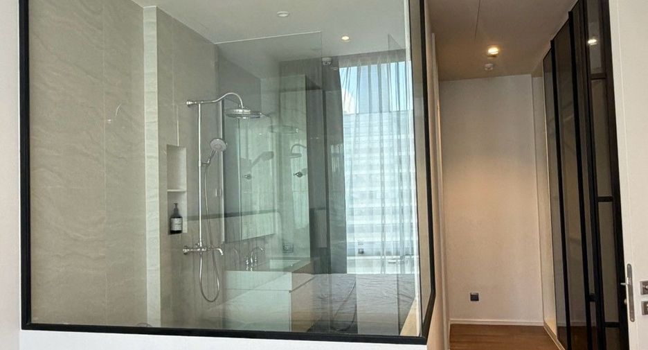 For rent 1 bed condo in Pathum Wan, Bangkok