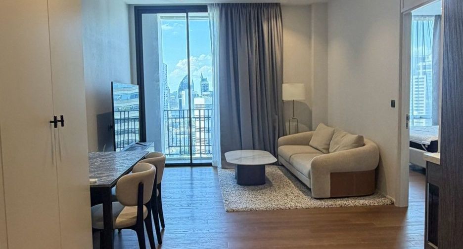 For rent 1 bed condo in Pathum Wan, Bangkok