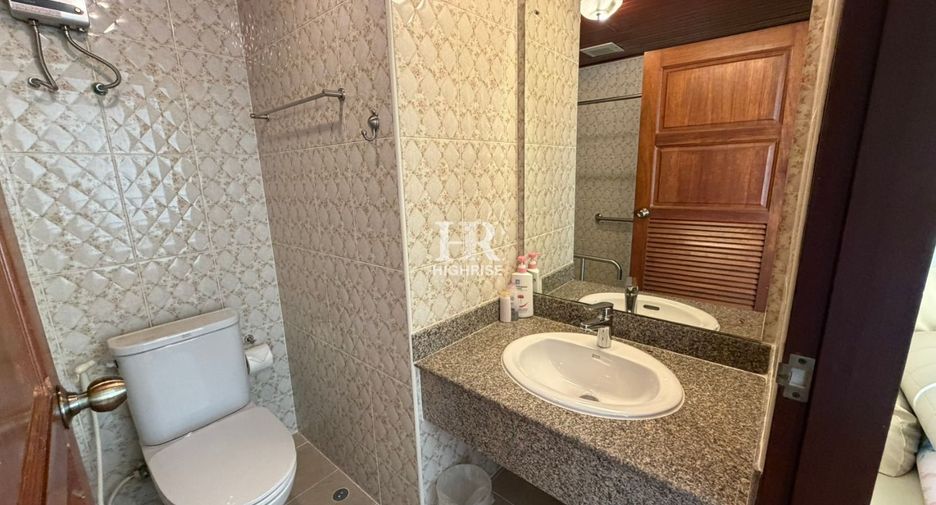 For sale 3 bedrooms condo in Bang Lamung, Chonburi
