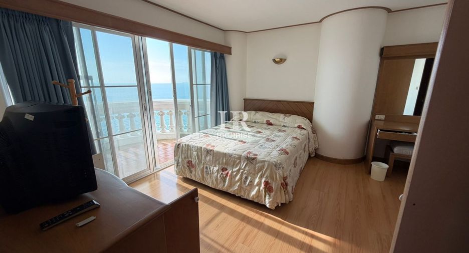 For sale 3 bedrooms condo in Bang Lamung, Chonburi