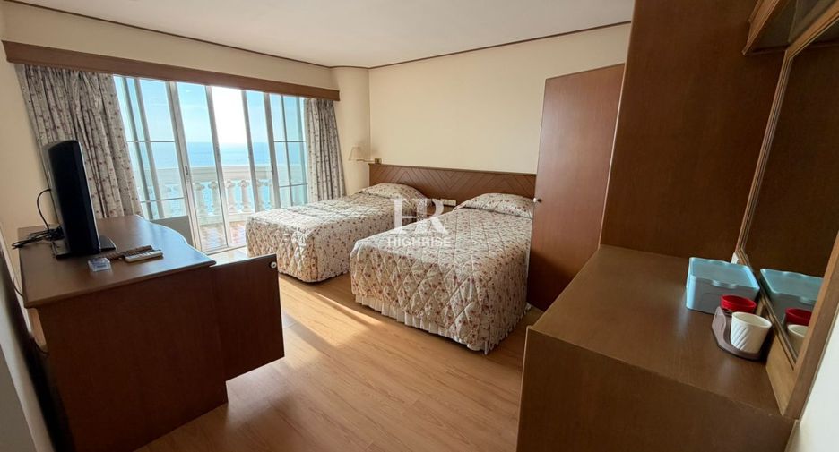 For sale 3 bedrooms condo in Bang Lamung, Chonburi