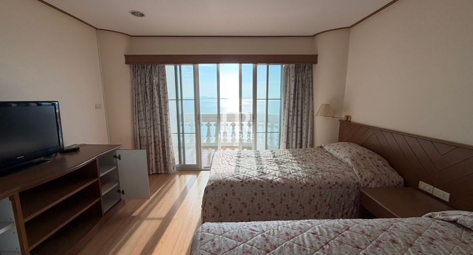 For sale 3 bedrooms condo in Bang Lamung, Chonburi