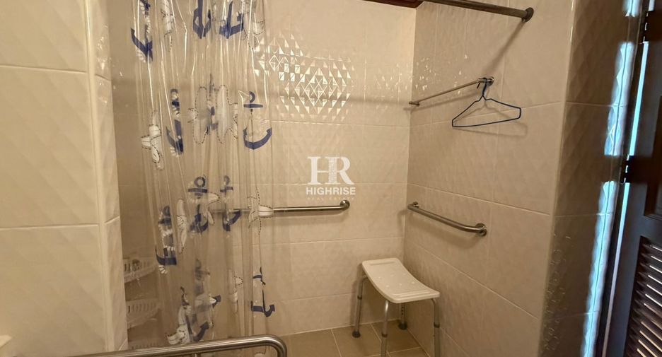 For sale 3 bedrooms condo in Bang Lamung, Chonburi