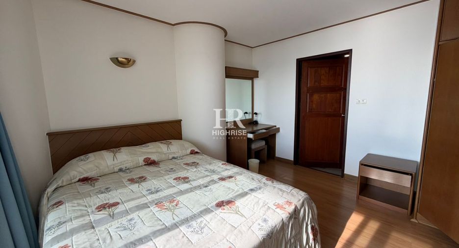 For sale 3 bedrooms condo in Bang Lamung, Chonburi