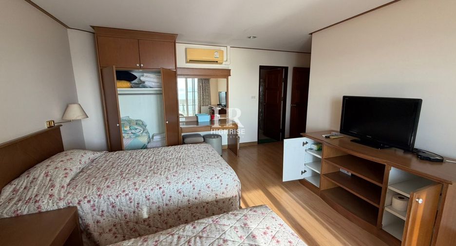 For sale 3 bedrooms condo in Bang Lamung, Chonburi