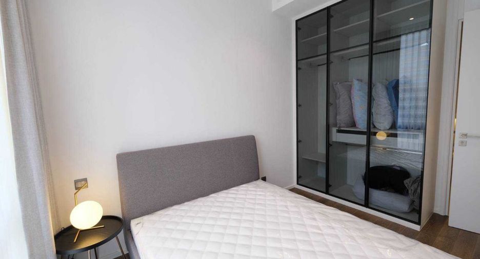 For rent 2 bedrooms condo in Pathum Wan, Bangkok