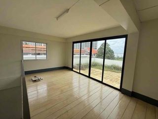 Local comercial en alquiler de 2 habitaciones en Bang Lamung, Chonburi
