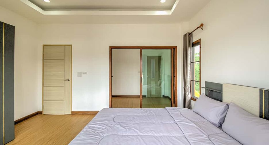 For sale 4 bedrooms house in Hang Dong, Chiang Mai