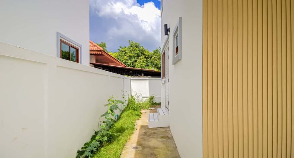 For sale 4 bedrooms house in Hang Dong, Chiang Mai