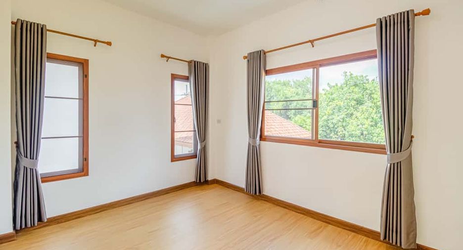 For sale 4 bedrooms house in Hang Dong, Chiang Mai