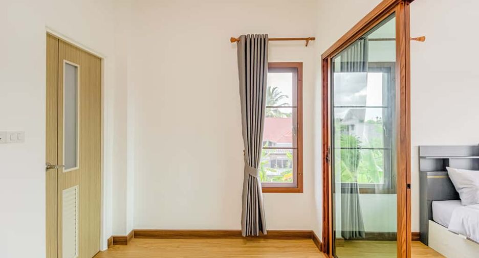 For sale 4 bedrooms house in Hang Dong, Chiang Mai